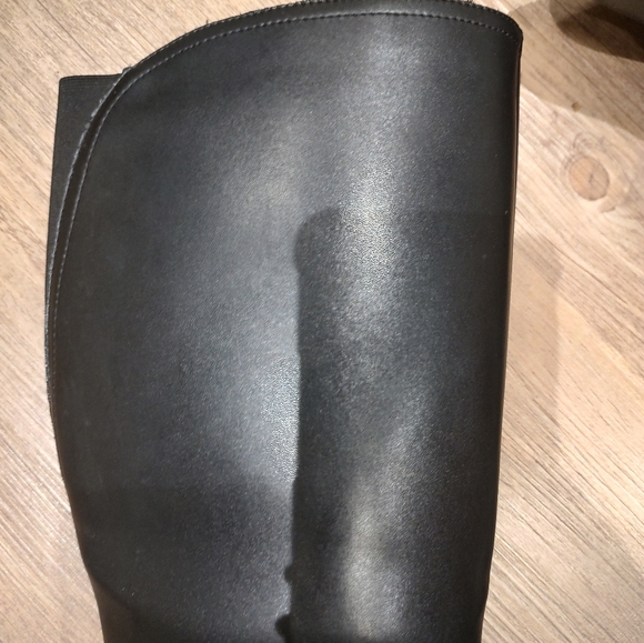 Naturalized black leather boots - Picture 10 of 14